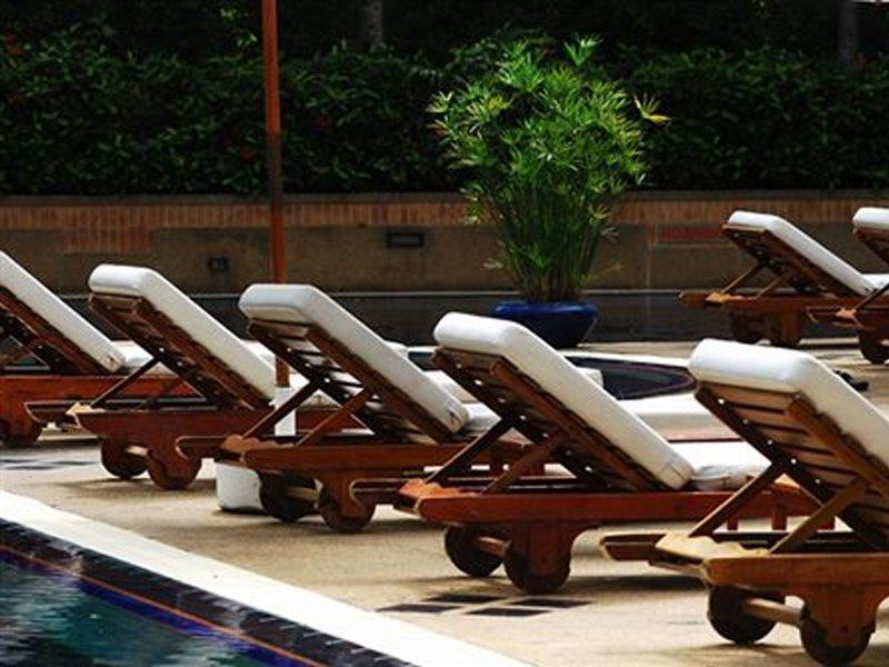 Pantip Suites Bangkok Exteriör bild