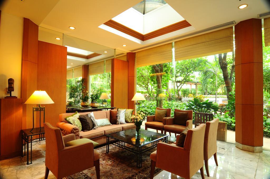Pantip Suites Bangkok Exteriör bild